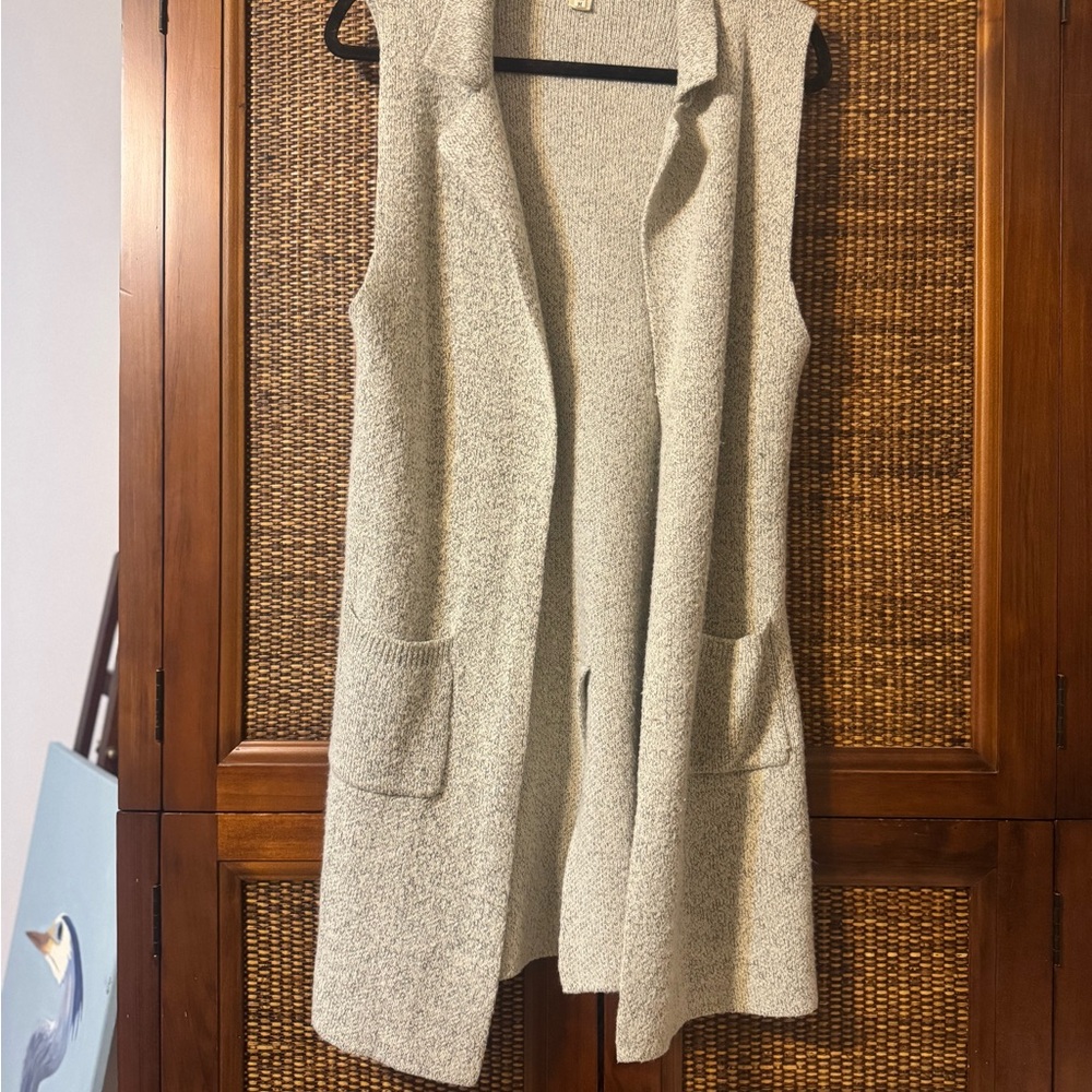 Monteau Gray Knit Cardigan